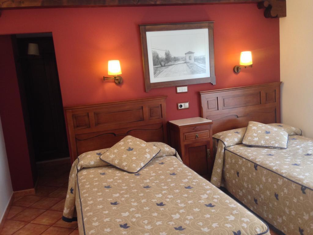 Hospederia Ana Pilar Hotel Porcuna Стая снимка