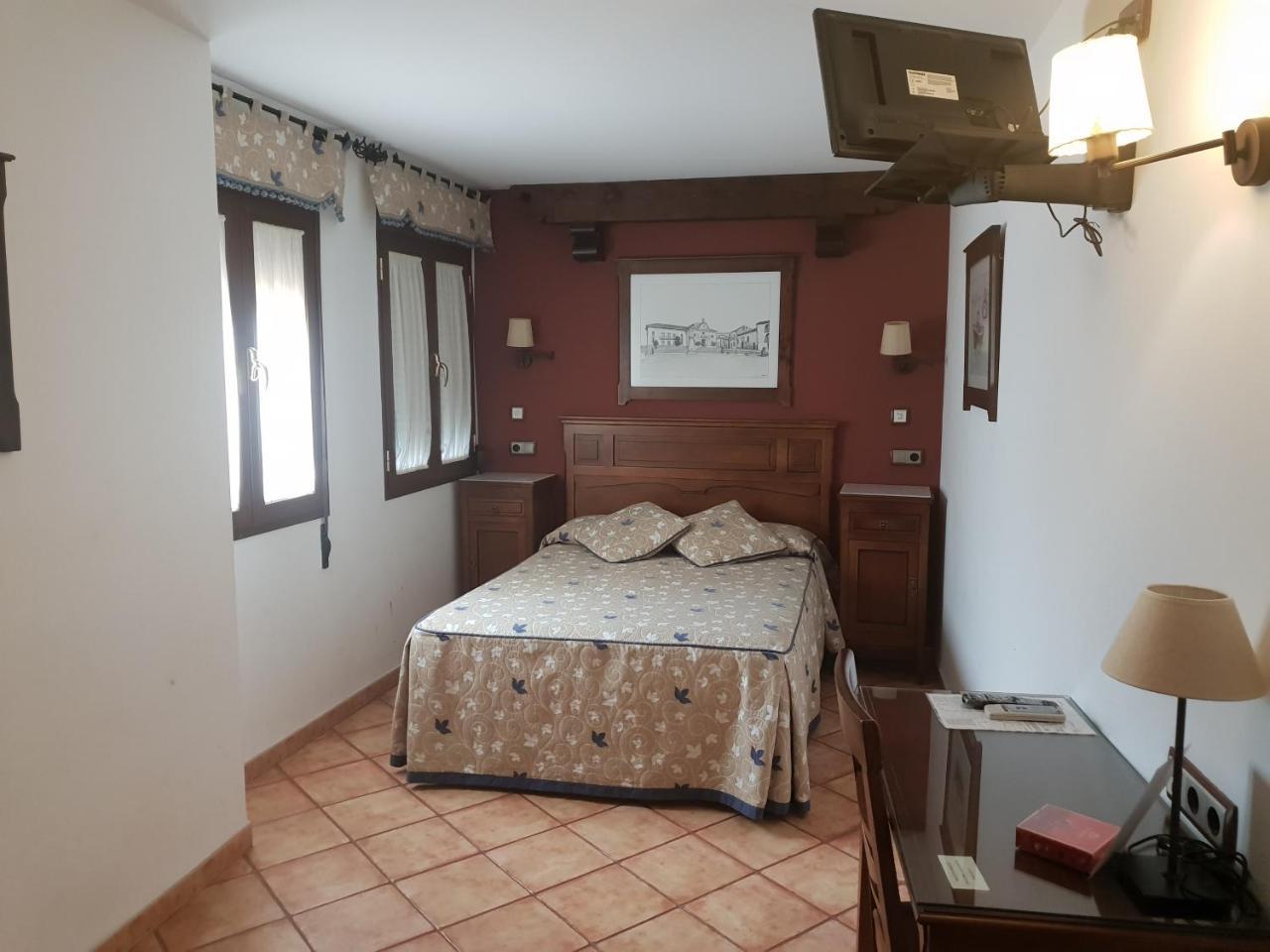 Hospederia Ana Pilar Hotel Porcuna Екстериор снимка